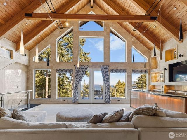 House for sale in Friday Harbor, San Juan County