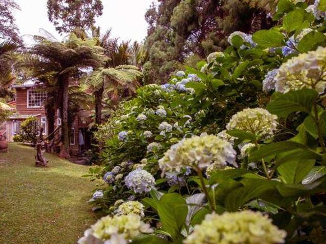 House for sale in Oratia