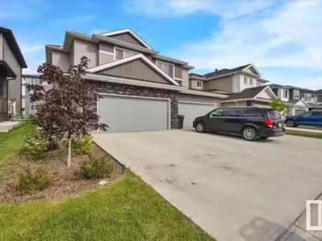 House for sale in Fort Saskatchewan, Alberta