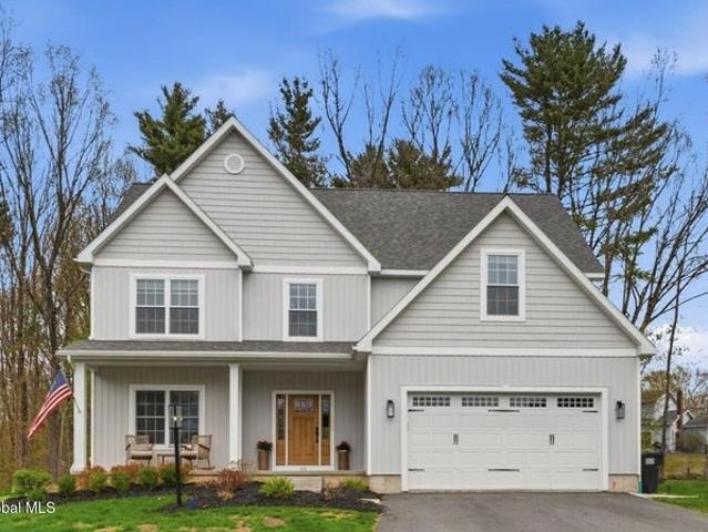 House for sale in Saratoga, New York