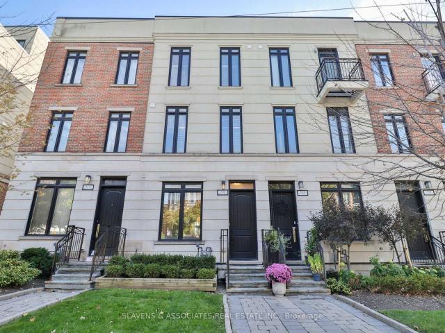 Townhouse for sale in Woburn, Ontario