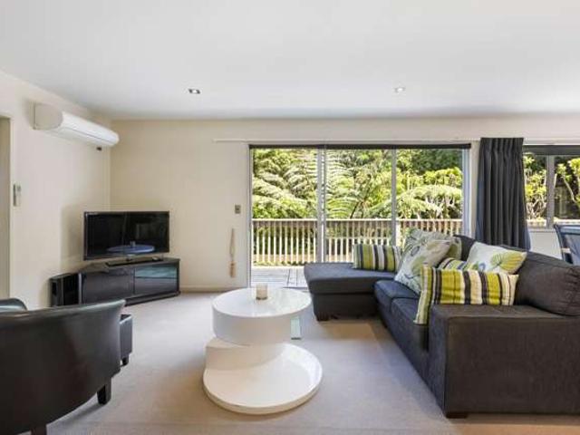 House for sale in Days Bay, Wellington