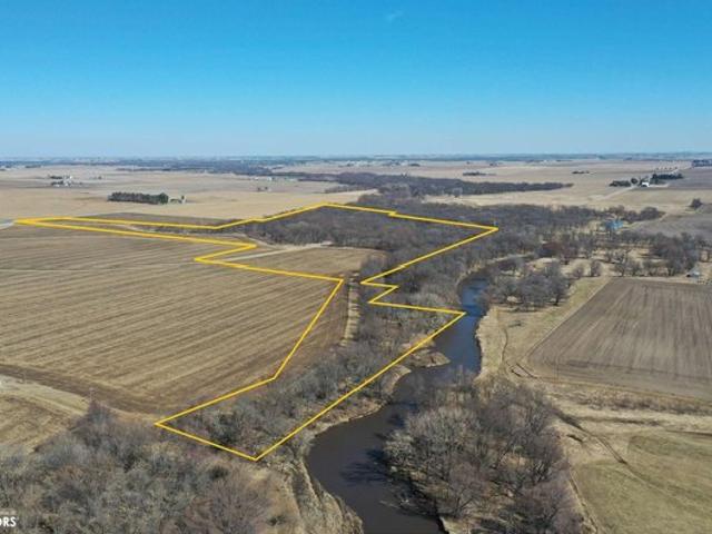 Farm for sale in Dysart, Iowa