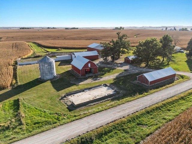 Land for sale in Linn, Iowa