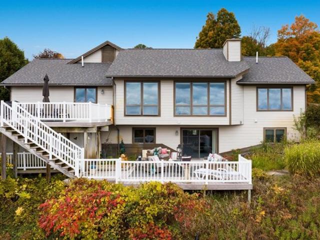 House for sale in Traverse City, Grand Traverse County