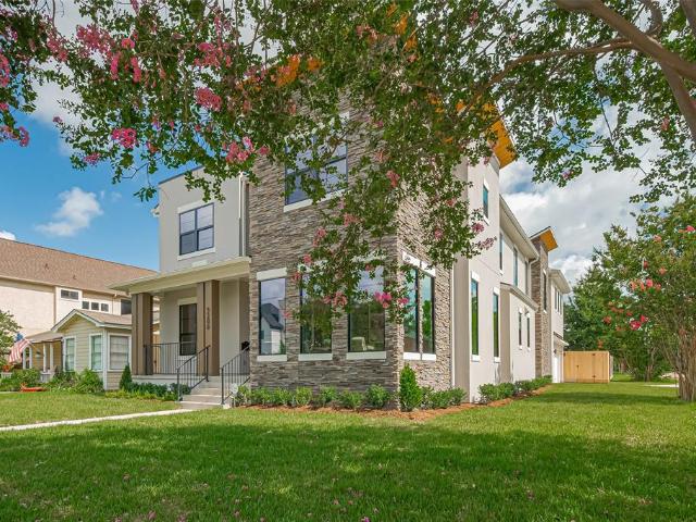 House for sale in Bellaire