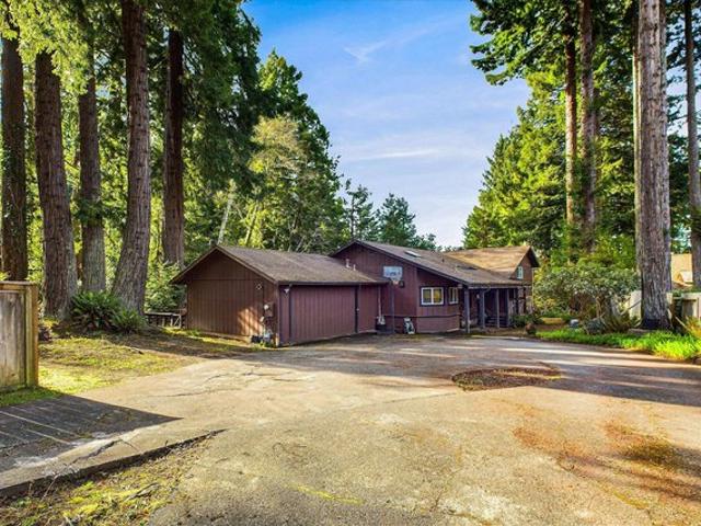 House for sale in Humboldt, California