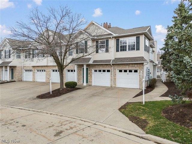 Condo for sale in Parma, Ohio