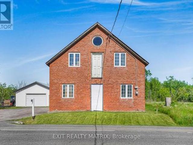 House for sale in Vankleek Hill, Champlain