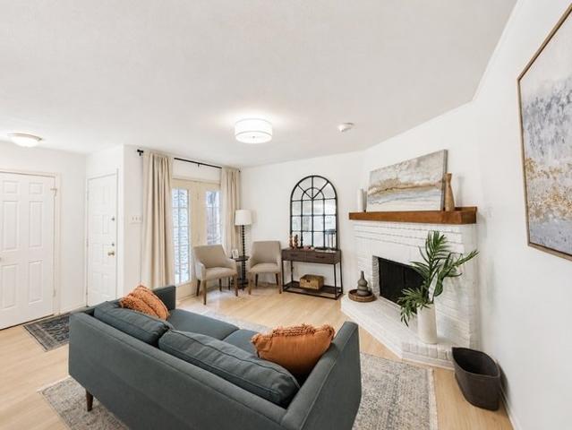 Condo for sale in Dallas, Texas
