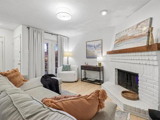 Condo for sale in Dallas, Texas