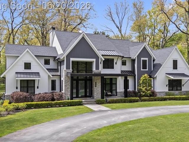 House for sale in Bloomfield Hills, Michigan