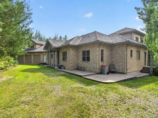 House for sale in Alberta