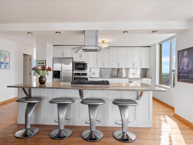 Condo for sale in Chicago Park, Illinois