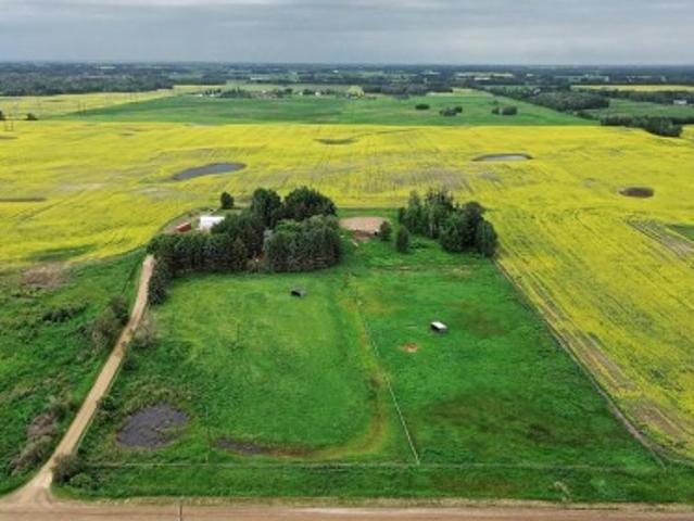 House for sale in Alberta