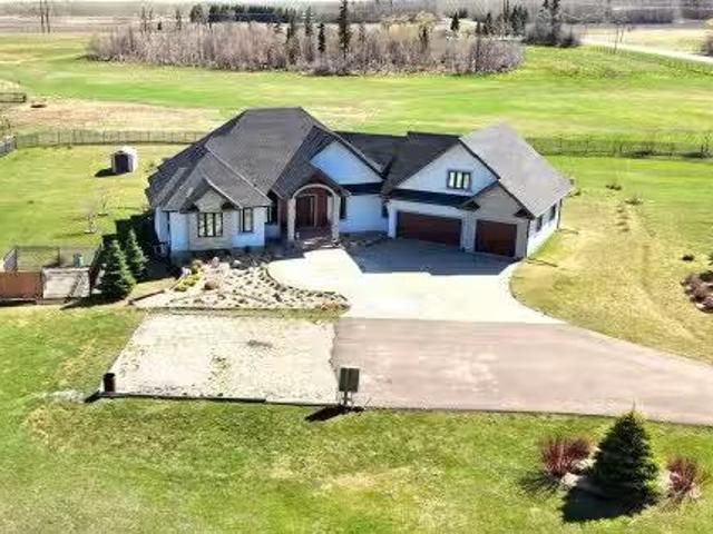 House for sale in Alberta