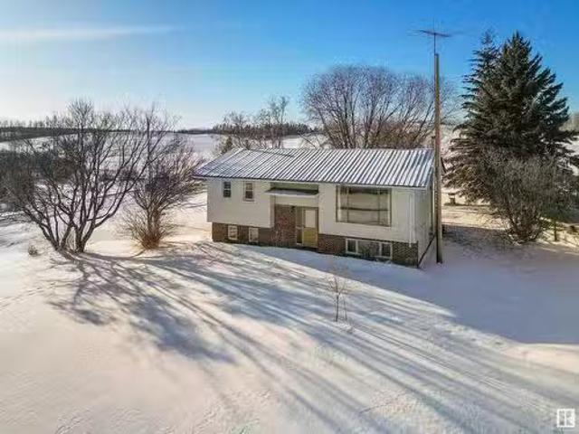 House for sale in Tomahawk, Alberta
