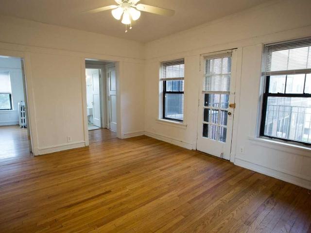 Apartment for rent in Chicago Park, Illinois