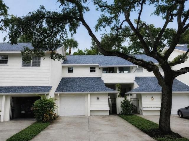 Townhouse for sale in Tampa, Florida