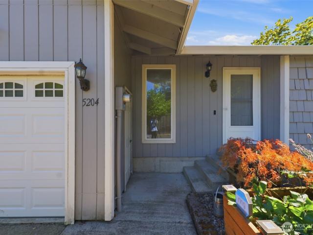 Condo for sale in University Place, Washington