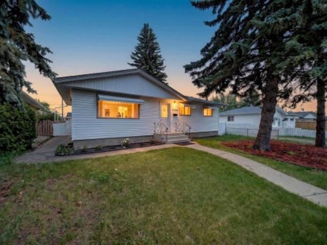 House for sale in Wedgewood, Alberta