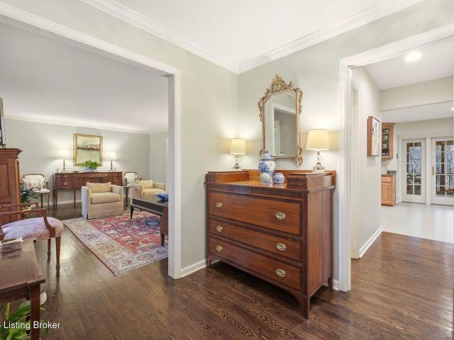 House for sale in Indian Hills, Kentucky