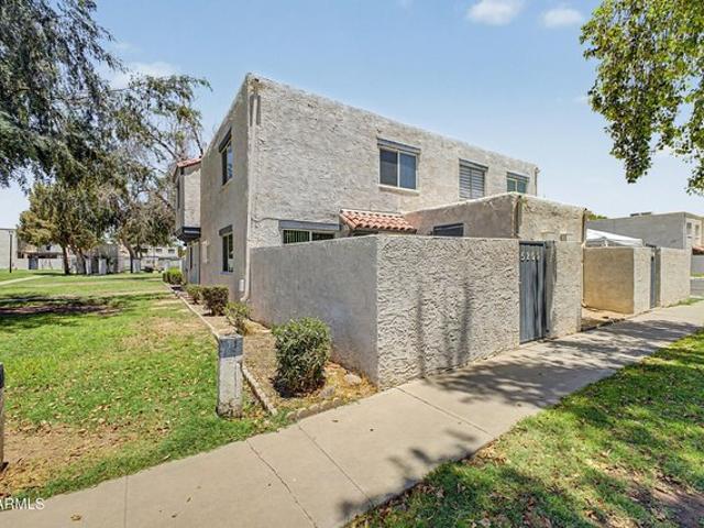 Townhouse for sale in Laveen, Arizona