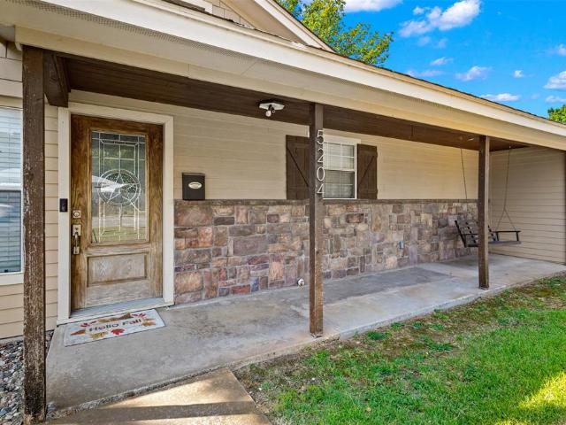 House for sale in Haltom City, Texas