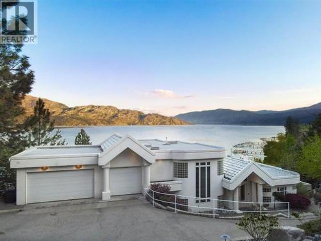 House for sale in Peachland, British Columbia