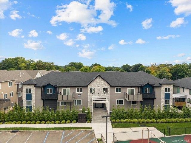 Condo for sale in Rockland, New York