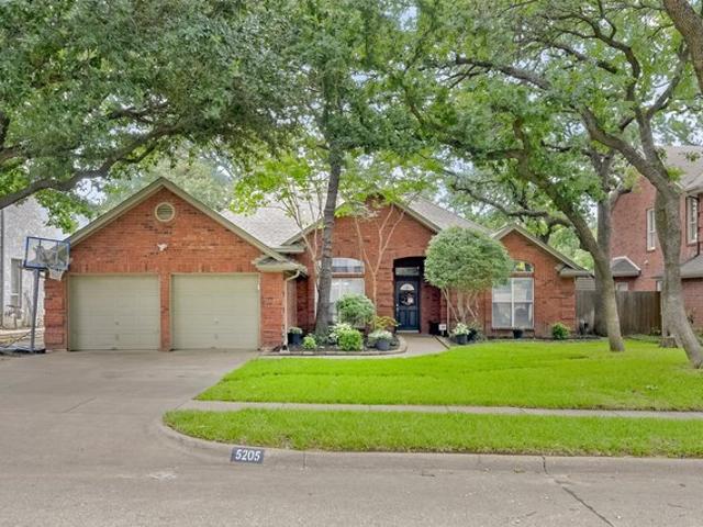House for sale in Grapevine, Texas