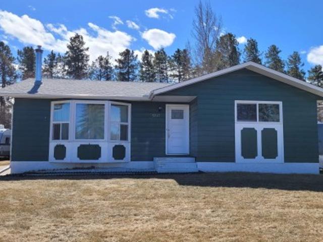 House for sale in Bon Accord, Alberta