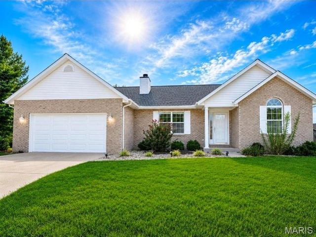House for sale in Fairview Heights, Illinois