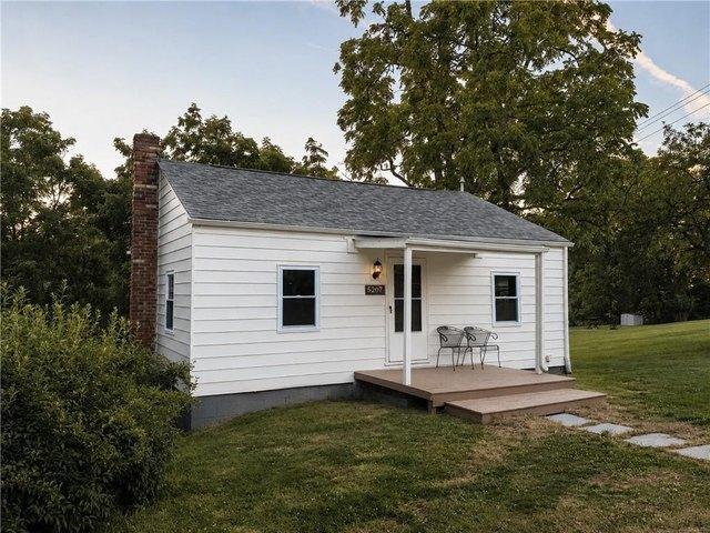 House for sale in Bakerstown, Pennsylvania