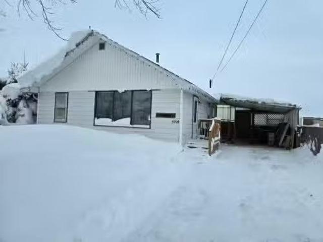House for sale in Grimshaw, Alberta