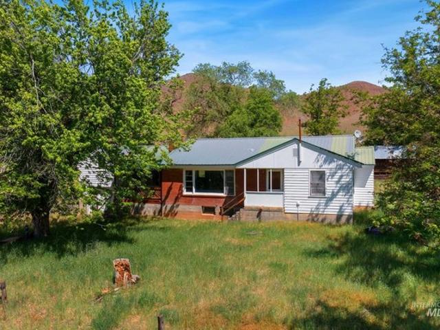 Farm for sale in Horseshoe Bend, Idaho