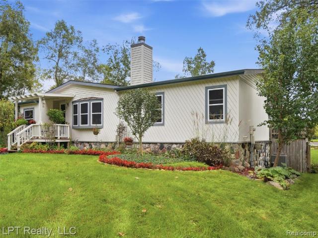 House for sale in Lakeland, Hamburg Township