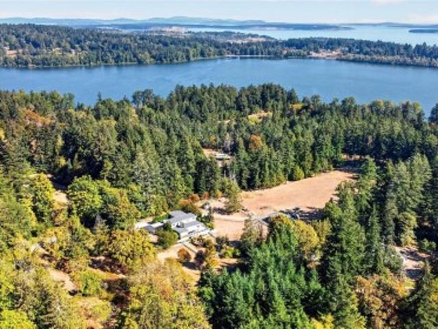 House for sale in Rural Saanich, Saanich