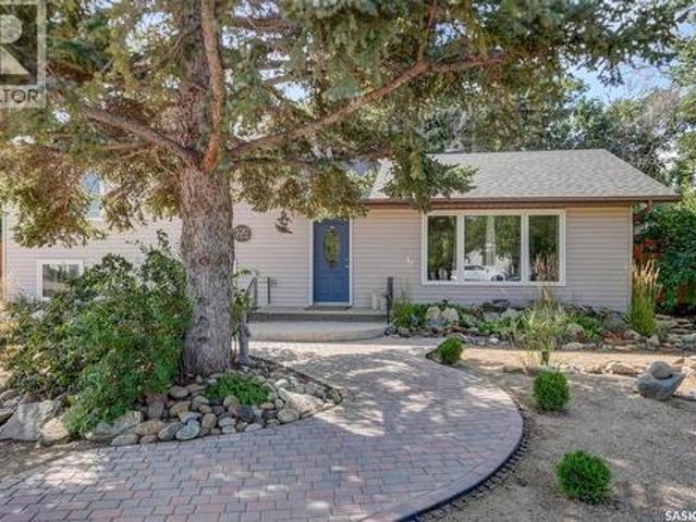 House for sale in Assiniboia, Saskatchewan