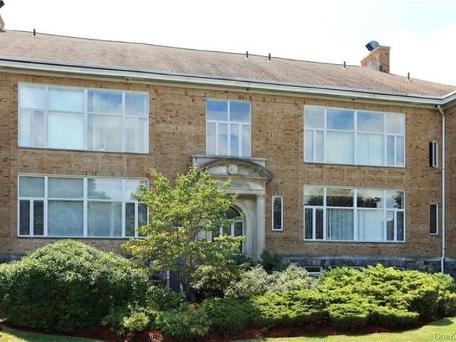 Condo for sale in Ardsley, New York