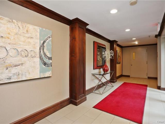 Condo for sale in Ardsley, New York