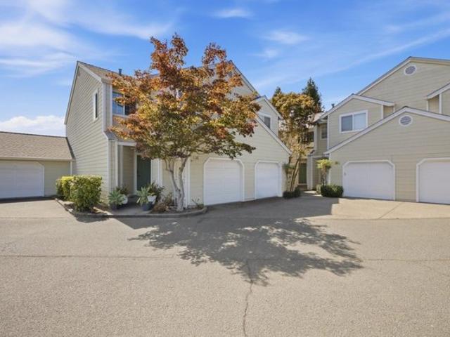 Townhouse for sale in Santa Rosa, California