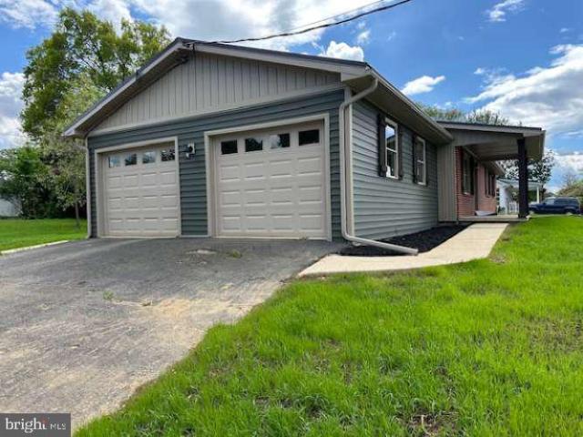 House for sale in Cumberland, Pennsylvania