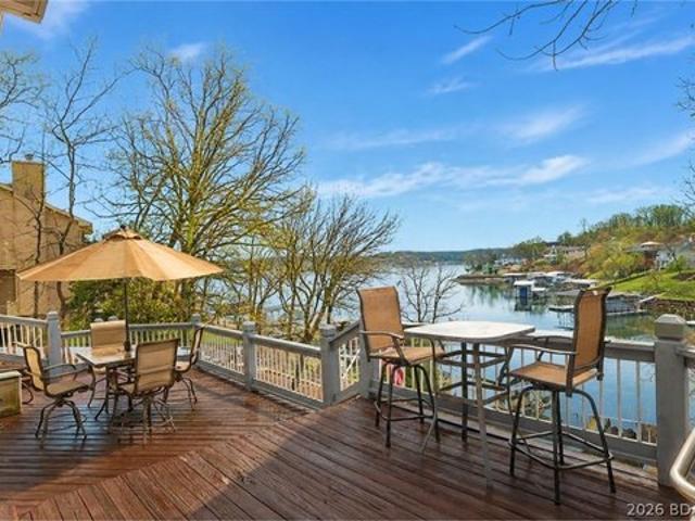 House for sale in Lake Ozark, Camden County