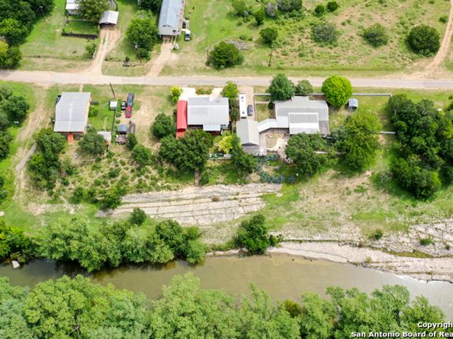 House for sale in Bandera