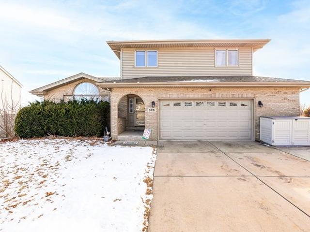 House for sale in Minooka, Illinois