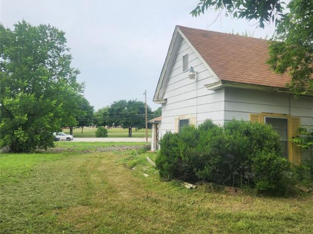 House for sale in Farmersville, Texas