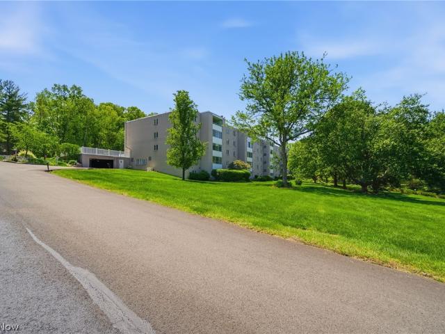 Condo for sale in Summit, Ohio