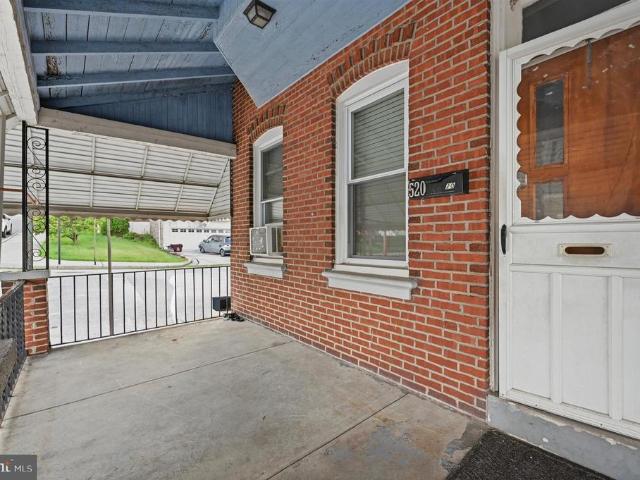 Townhouse for sale in Bridgeport, Pennsylvania