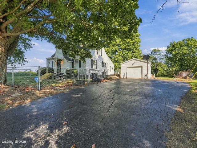House for sale in Milton, Trimble County